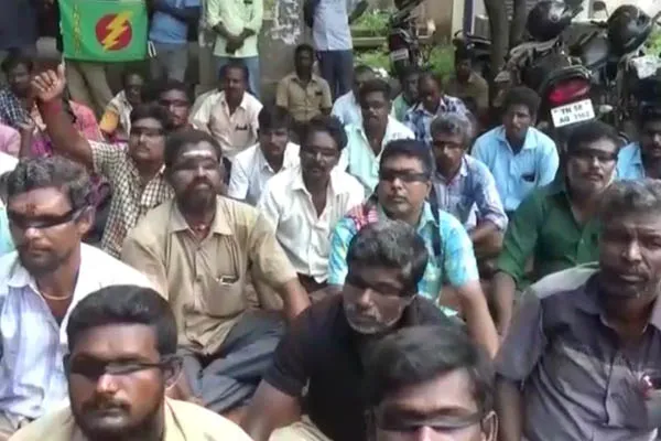 contract workers protest